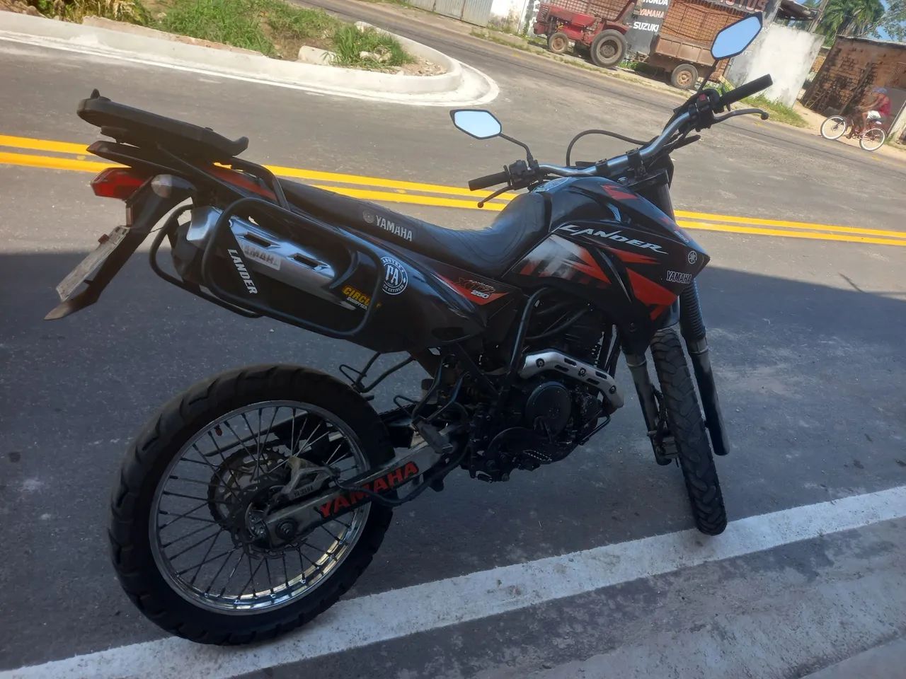 XTZ Lander 250 CC  - Foto 2