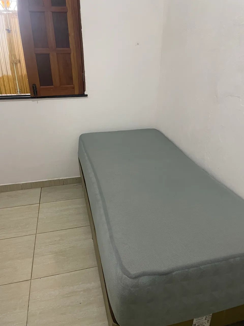 Cama solteirão 