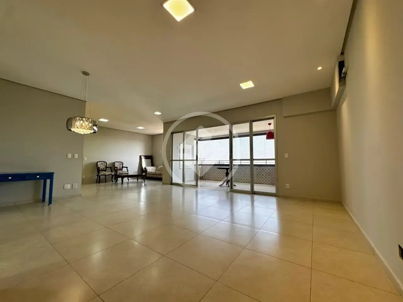 #Aluga-se apartamento da Plange no Edifício Sunset Boulevard , com 03 quartos sendo uma su