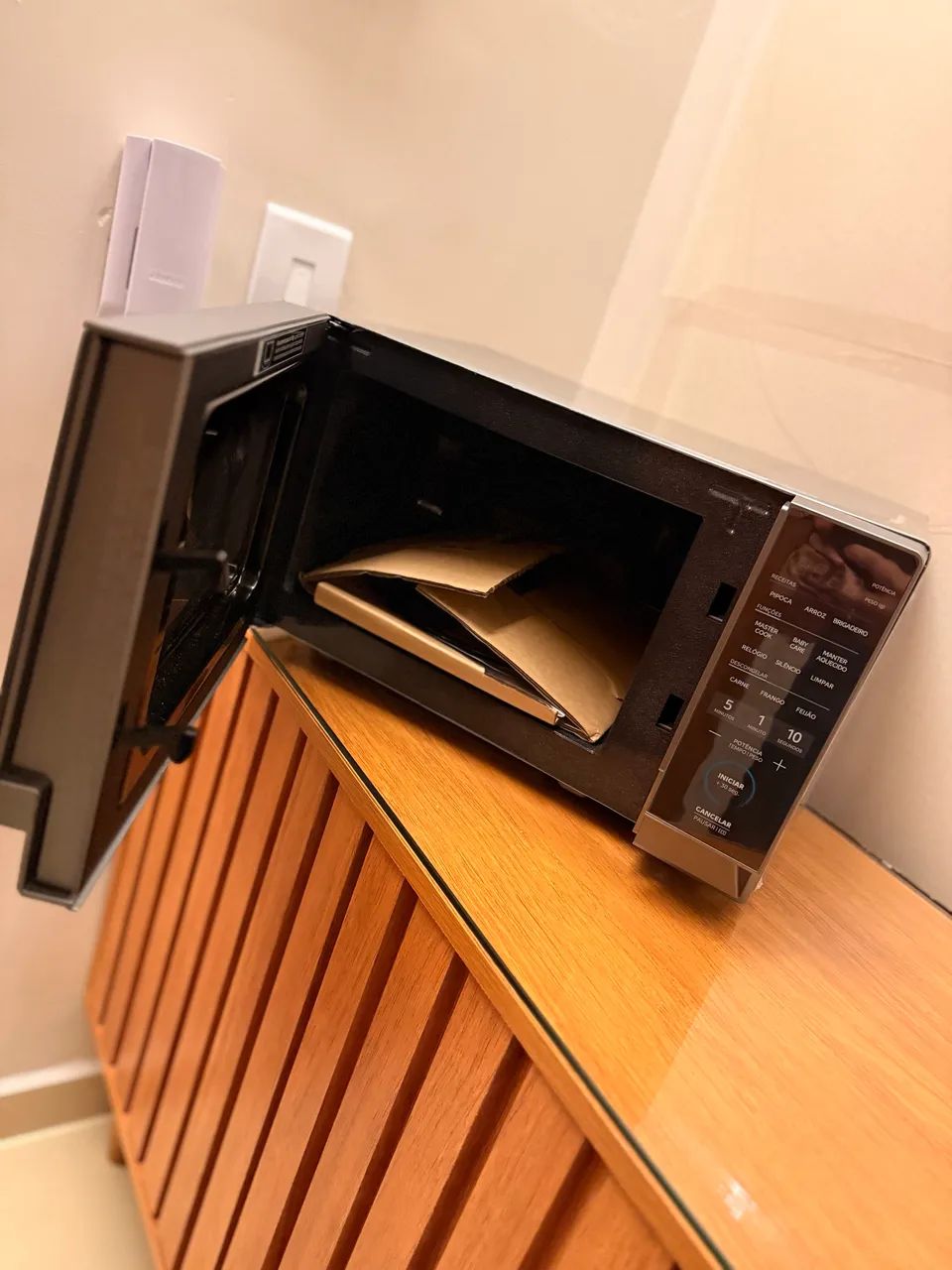 Microondas Midea 20L Espelhado Mastercook / 220v  - Foto 4