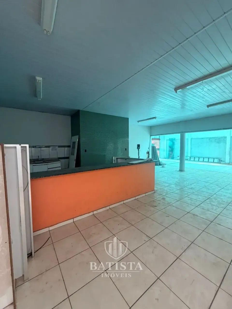 ALUGO EXCELENTE IMÓVEL COMERCIAL NA AUGUSTO MONTENEGRO - Foto 2