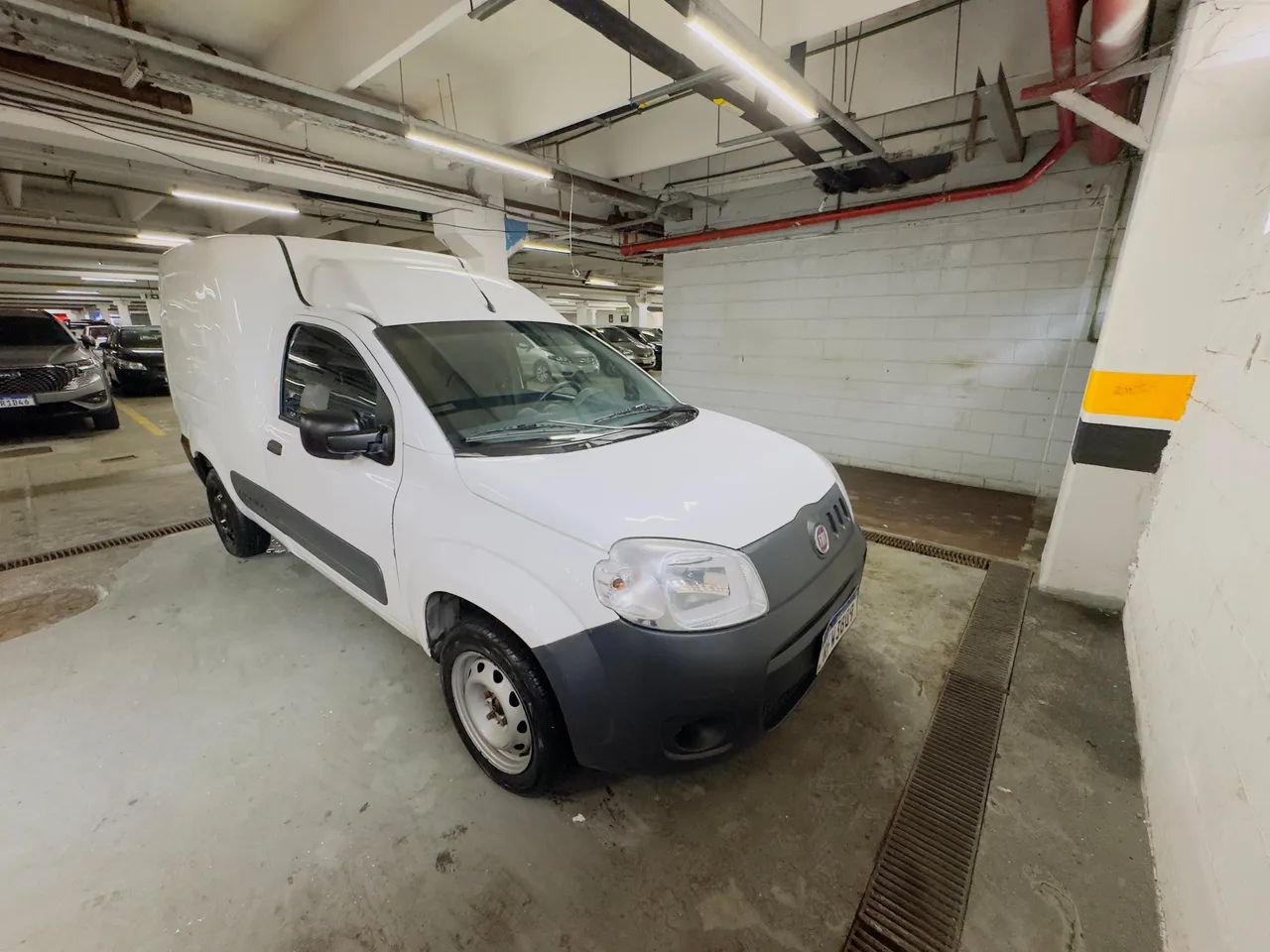 Fiat Fiorino Furgão Work. Hard 1.4 Flex 8V 2P 2021 - Foto 2