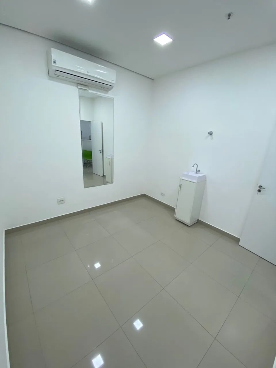 ALUGO SALA COMERCIAL