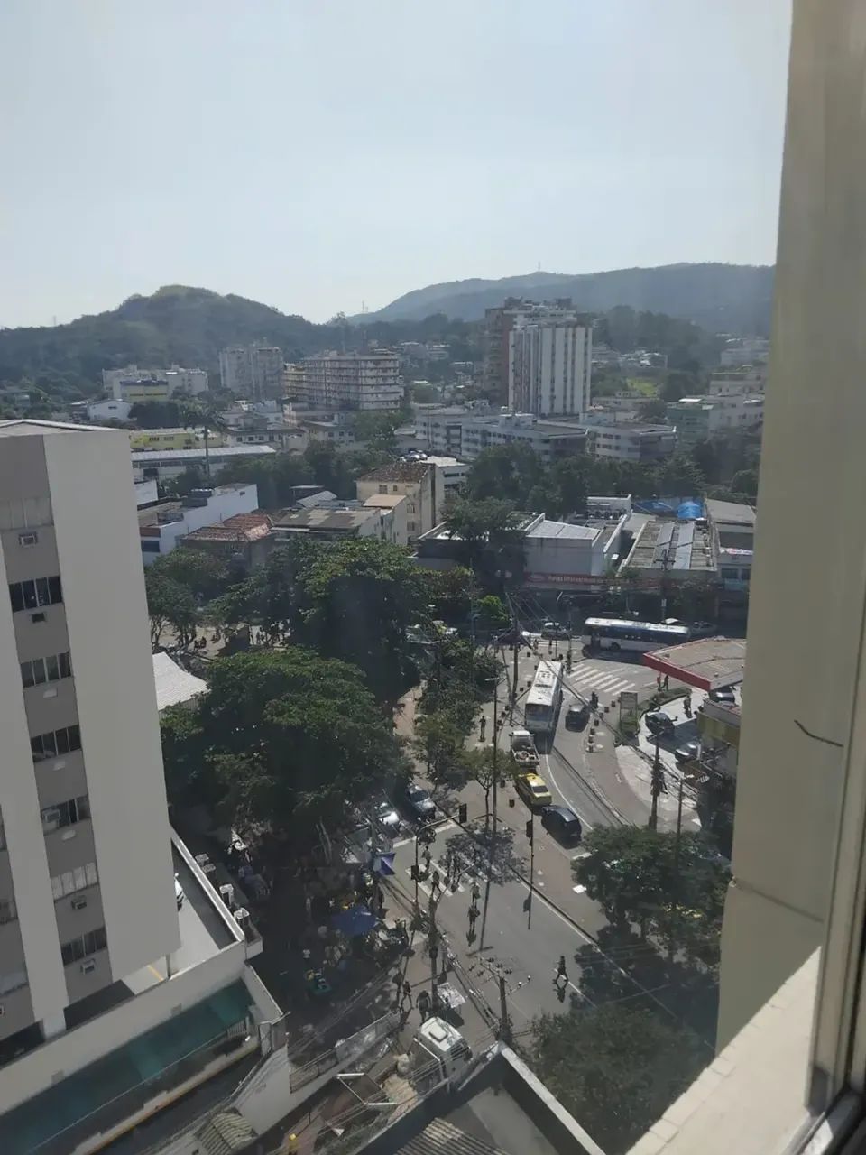 Excelente sala comercial andar alto na Freguesia (Jacarepaguá) - Rio de Janeiro - RJ - Foto 10