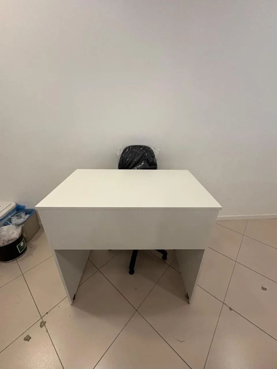 MESA RETA NOVA 1,20 M X 60  CM  BRANCO 18 MM