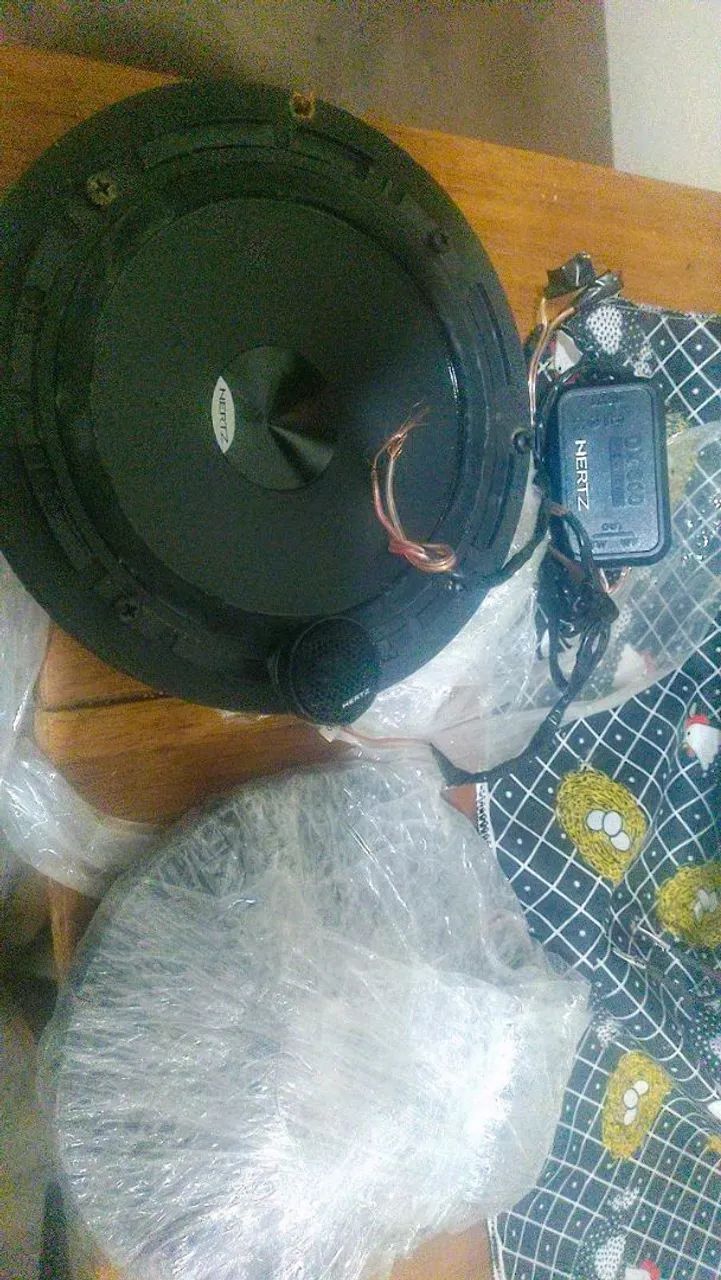 Par de alto falante hertz 100w e farol xenon - Foto 3