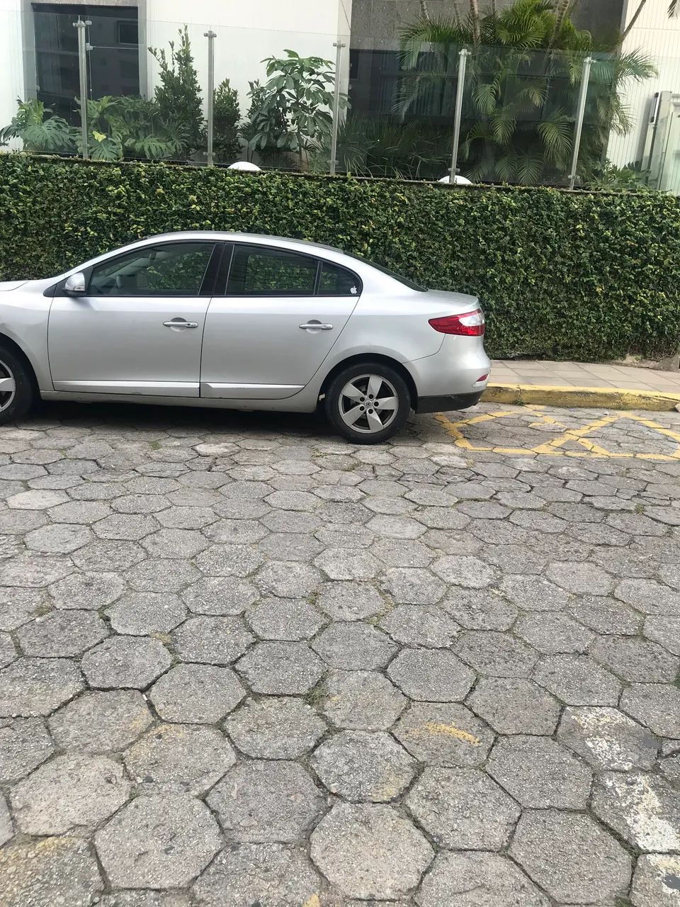 Renault Fluence Sed. Dynamique 2.0 16V Flex Mec. 2013 - Foto 5