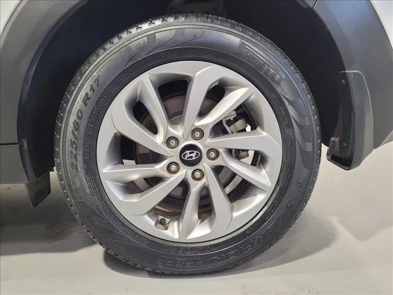 Hyundai Tucson GLS 1.6 Turbo 16V Aut., foto 15 de 16