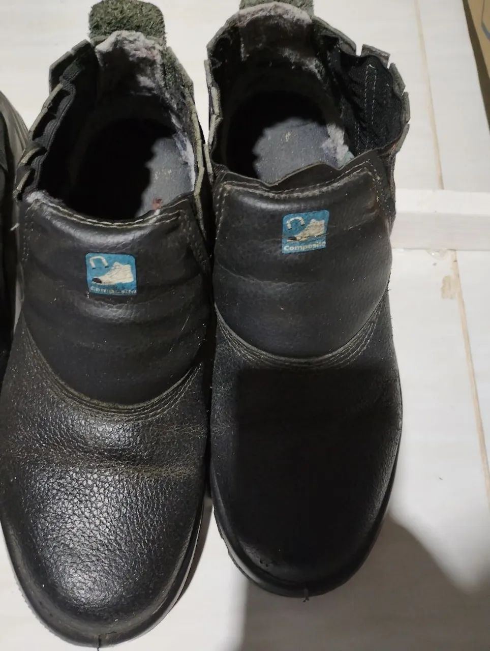 Vendo botas novas - Foto 2