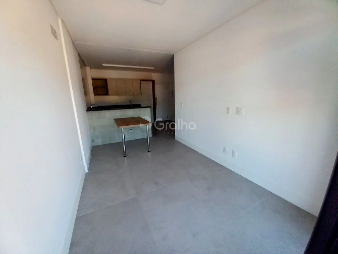 Apartamento de 88m² com 2 quartos sendo 1 suíte em Monte Verde - Foto 2