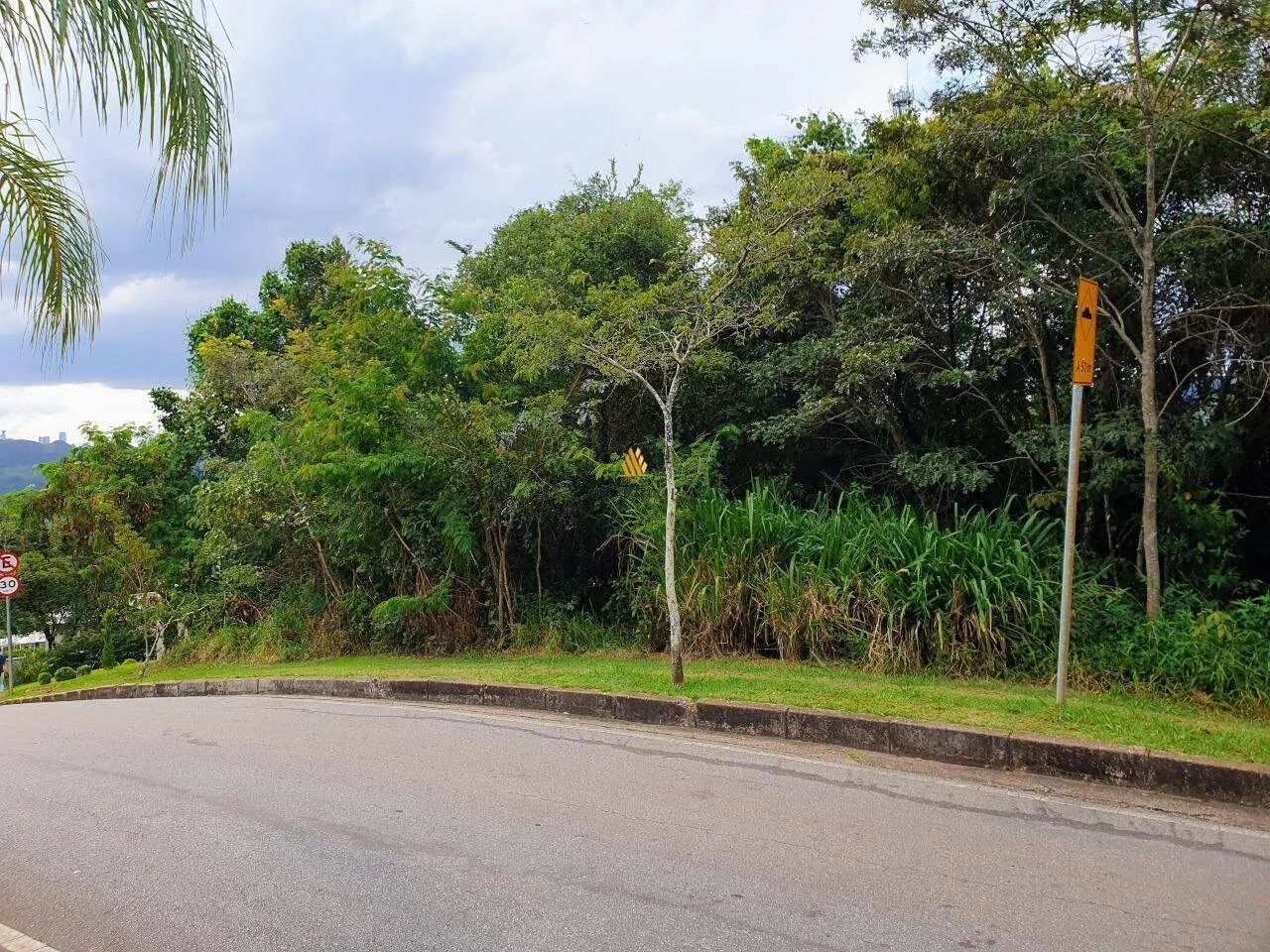 Lote de 841m² no condomínio Quintas do Sol - Foto 4