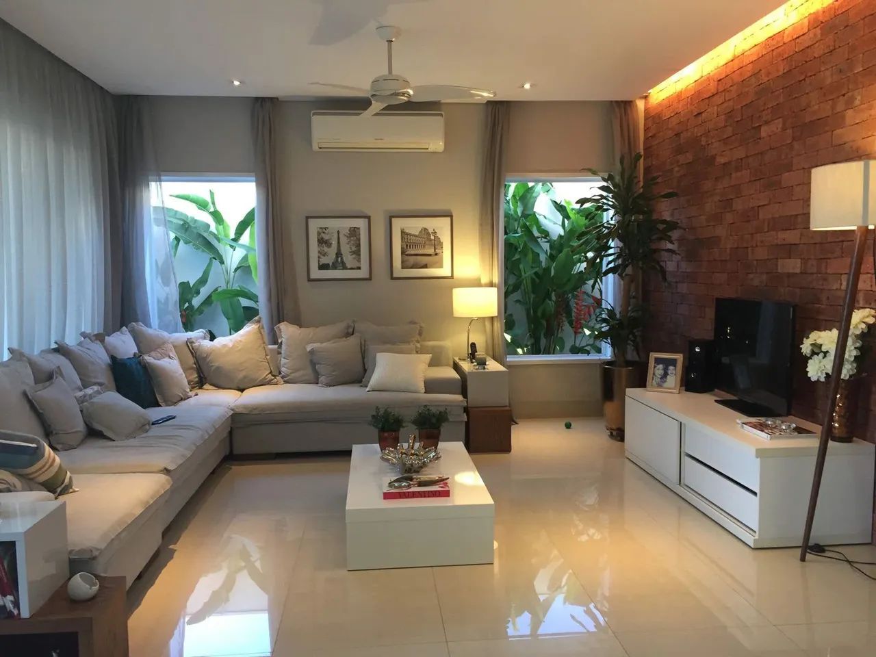 Casa com 3 Suites no Condominio Florais dos Lagos