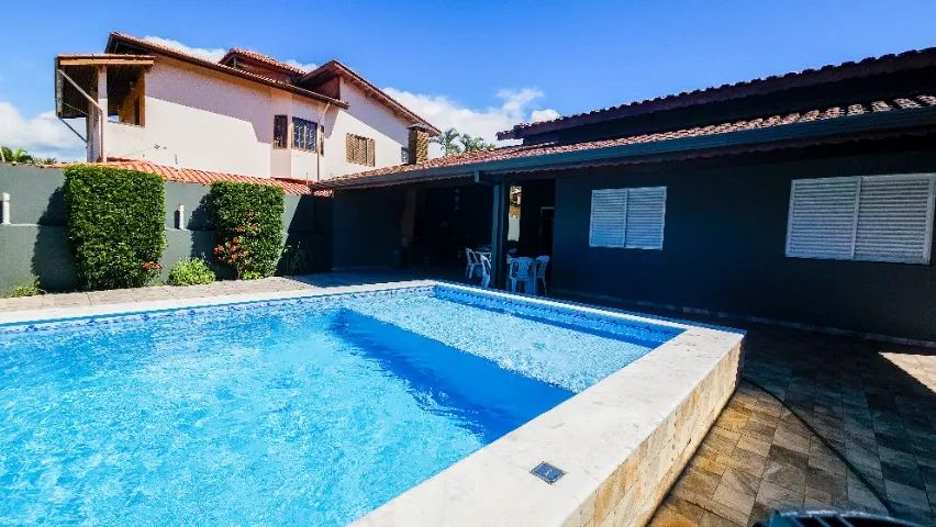 Piscina, Churrasq, casa acessível, 3dorm c/Ar, 200Mts Mar