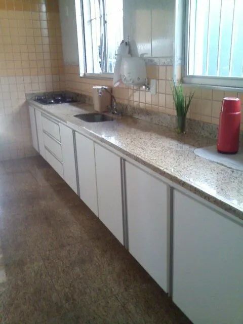 Casa com 3 quartos, um é suite,2 salas,garagem coberta e quintal B, Jardim Alvorada BH - Foto 2