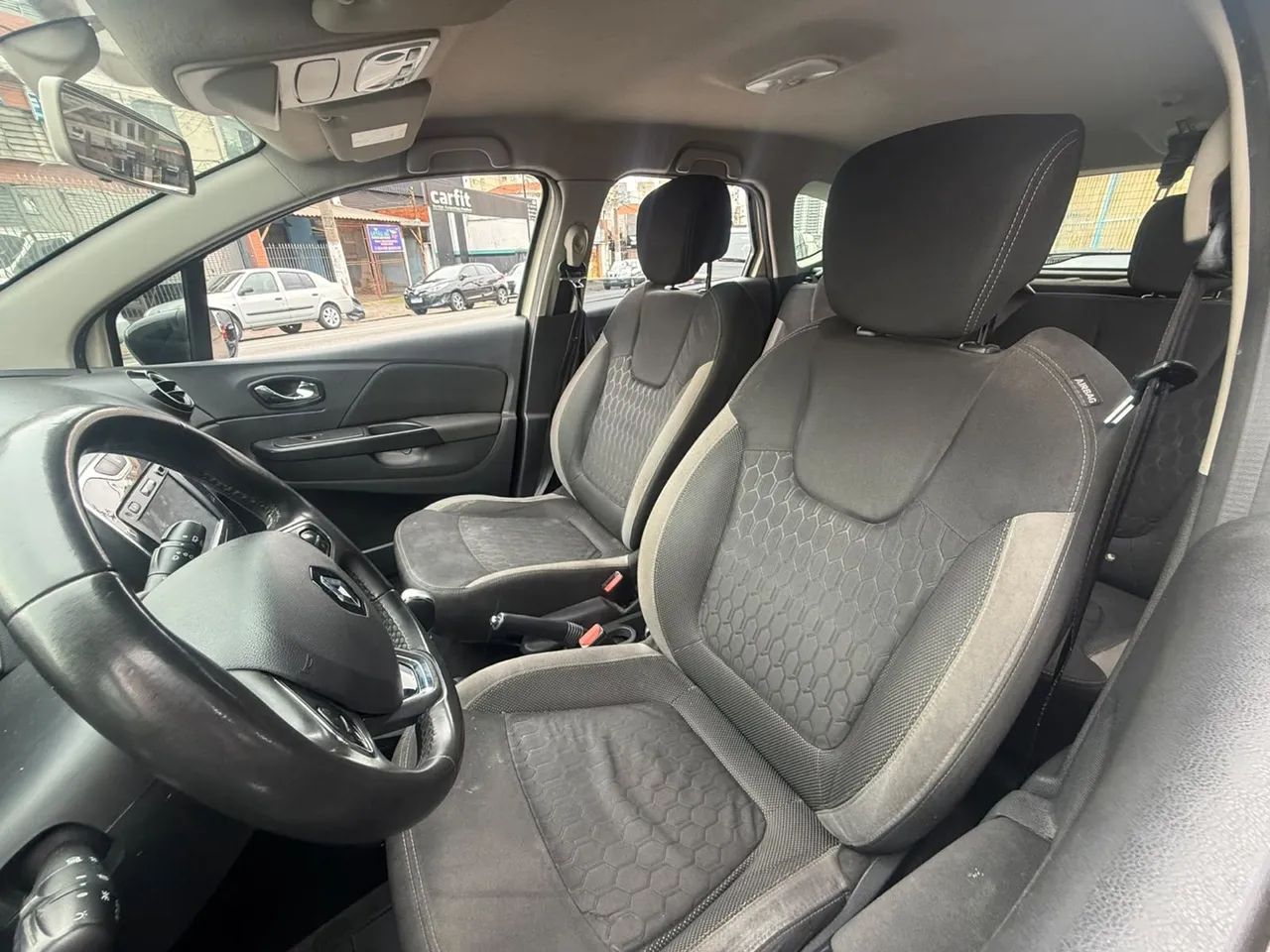 Renault Captur Zen 1.6 16V Flex 5p Aut., foto 16 de 18