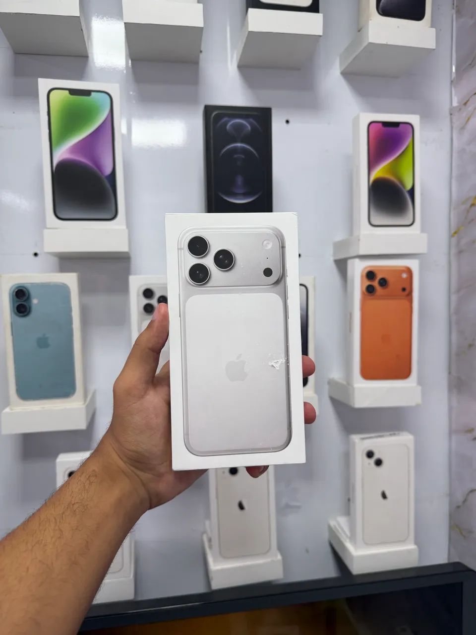 IPHONE 17 PRO MAX PRATA 256 GIGAS 