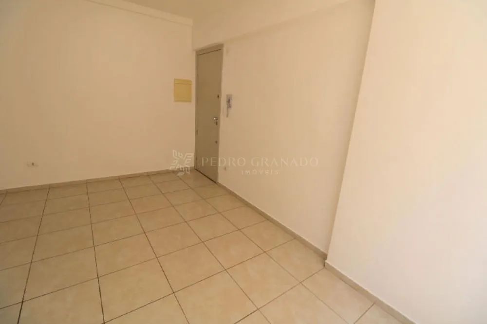 Apartamento 02 dormitórios - Zona 03 - Foto 2