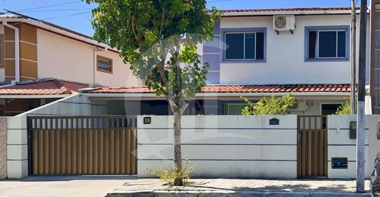 Casa à venda no Condomínio Morada da Mangueira