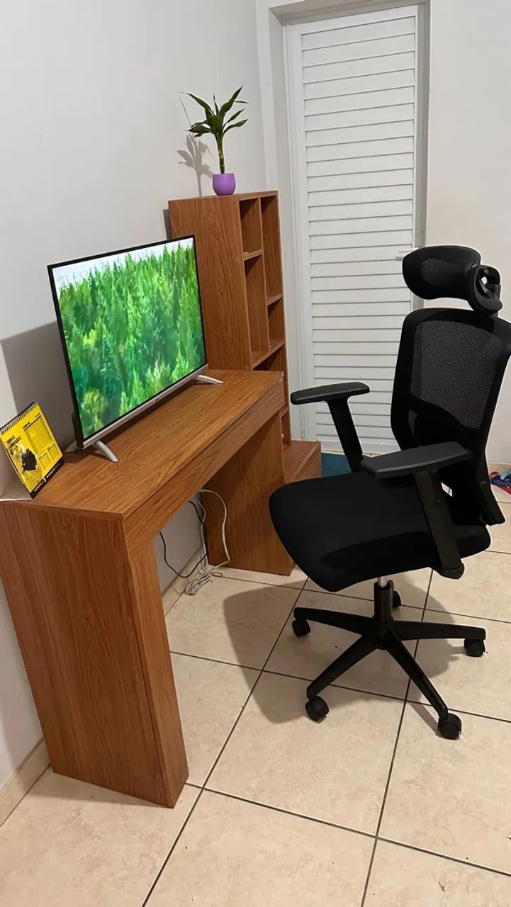 Vendo escrivaninha e cadeira  - Foto 2
