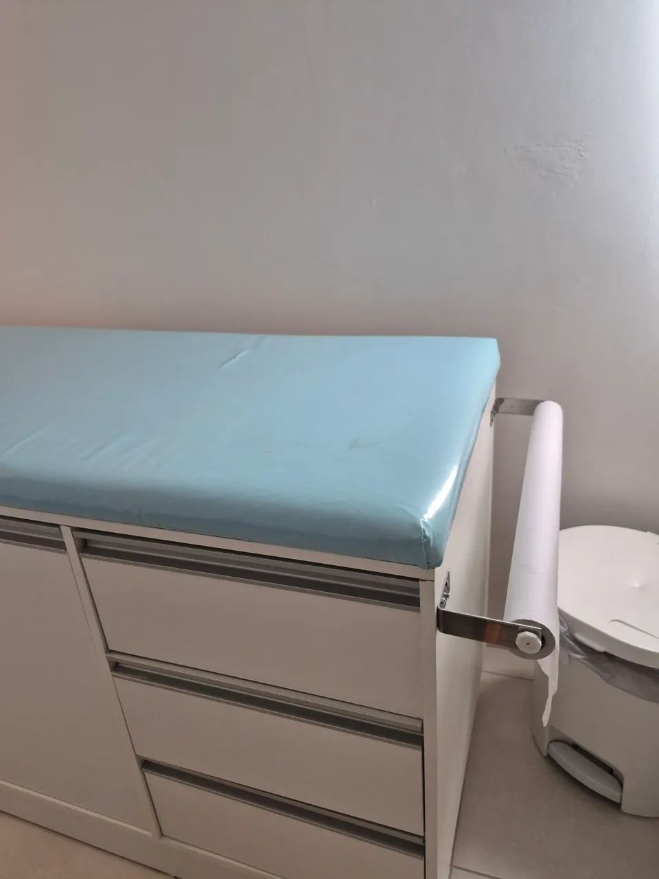 Maca médica com armário  - Foto 2