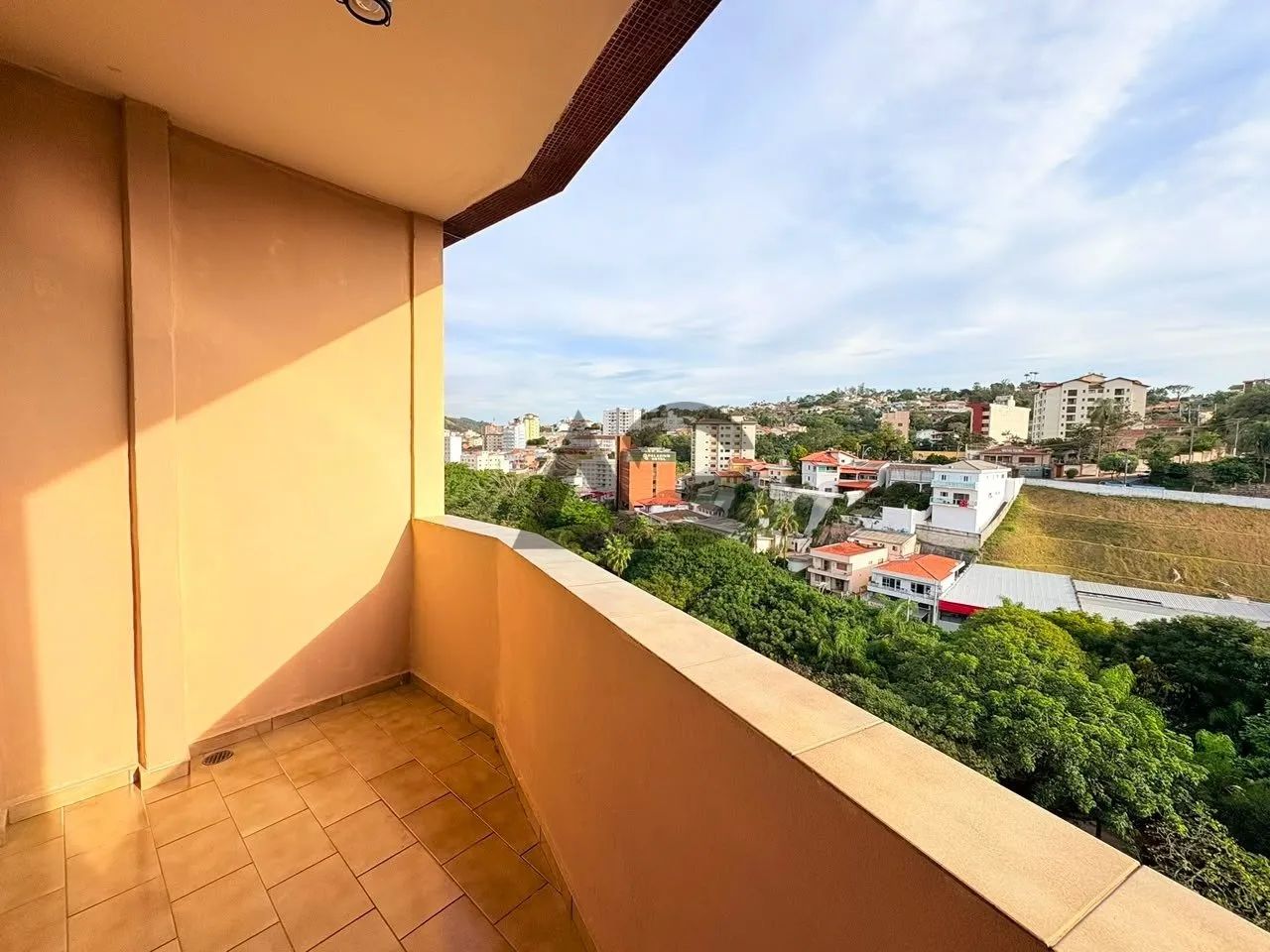 Apartamento | Com Suíte | Varanda | Edifício Patrícia | Serra Negra-SP - Foto 4