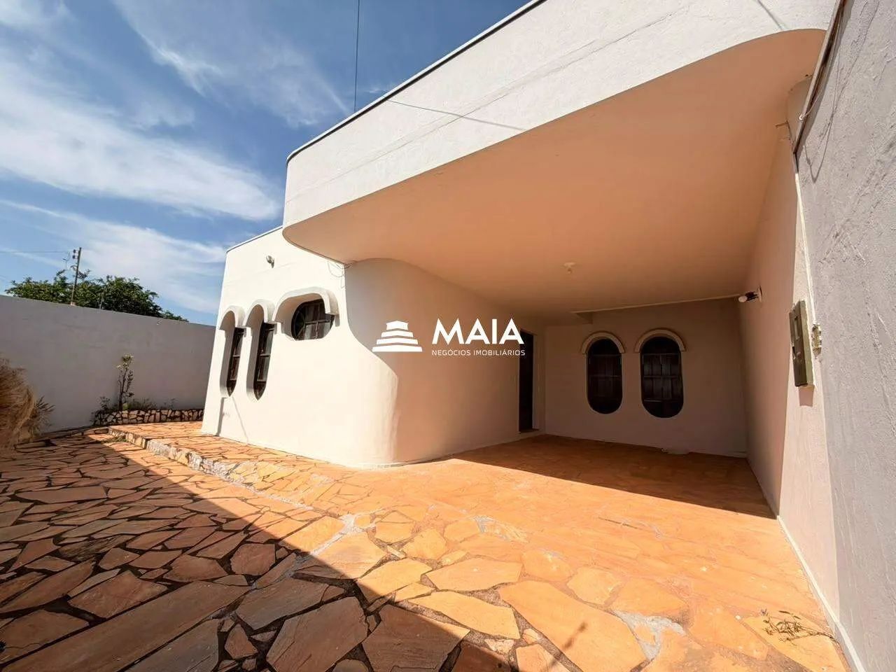 Casa à venda no bairro Santa Marta - Foto 2