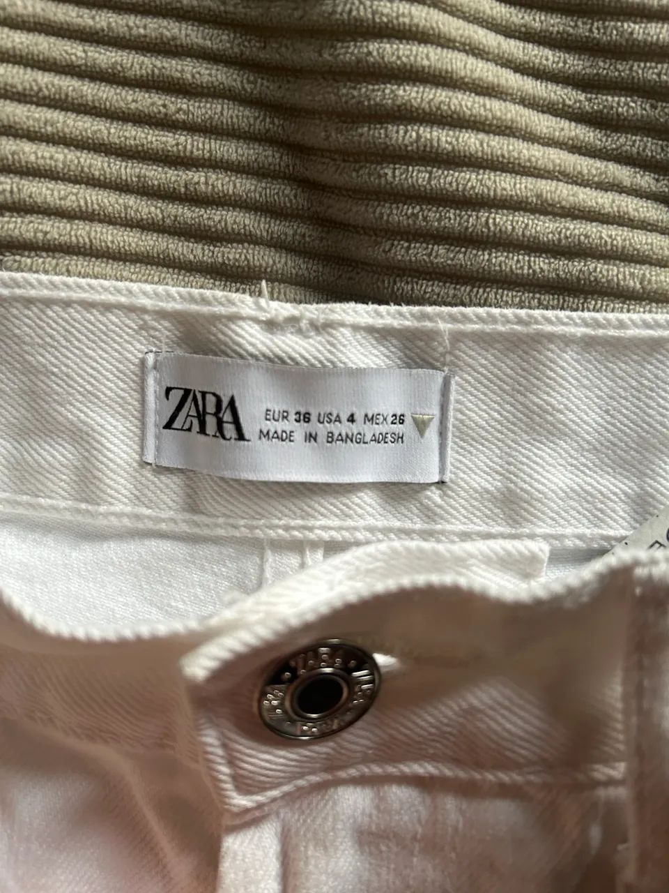 Calça jeans branca zara  - Foto 3