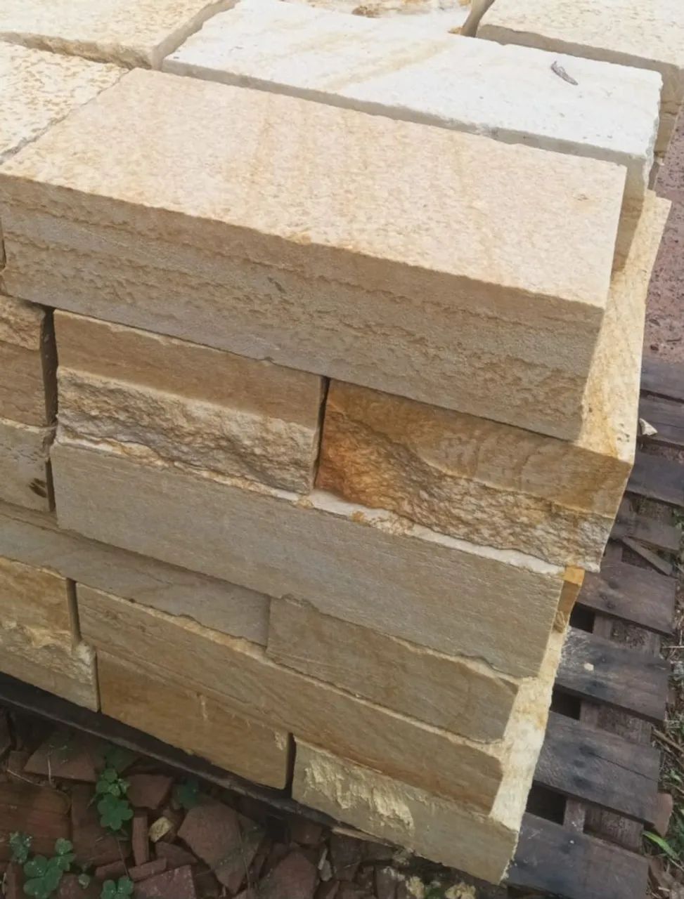 Stones64962176845955123