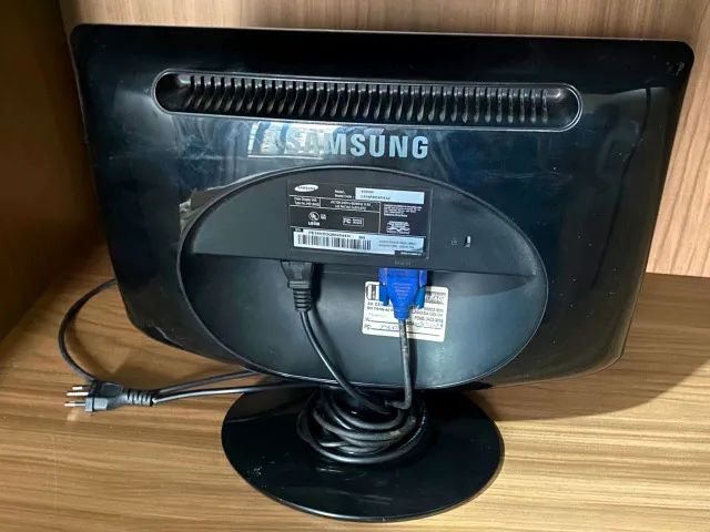 Monitor Samsung SyncMaster 632NW - 15.6" Widescreen - Foto 2
