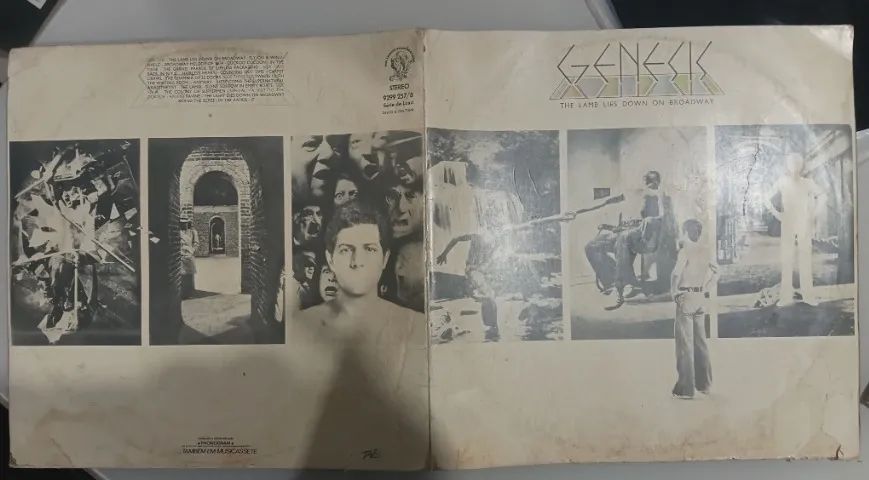 LP vinil Genesis The lamb lies down on Broadway