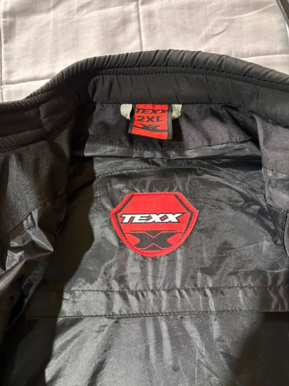 jaqueta de moto impermeável TEXX com par de luvas - Foto 2