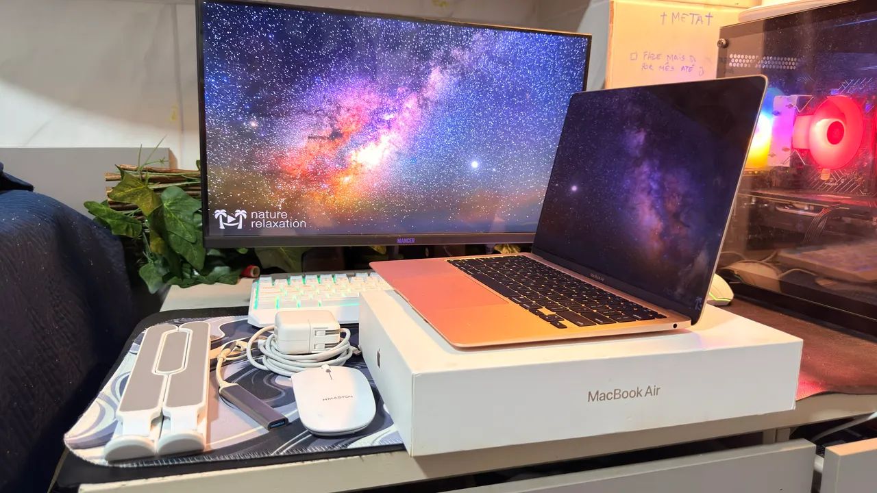 512GB M1 Macbook Air (Apple Care+ 2024.03まで) + Logioolマウス + おまけ MacBook Air M1 512GB - MUITO NOVO - Completo - Caixa - Carregador