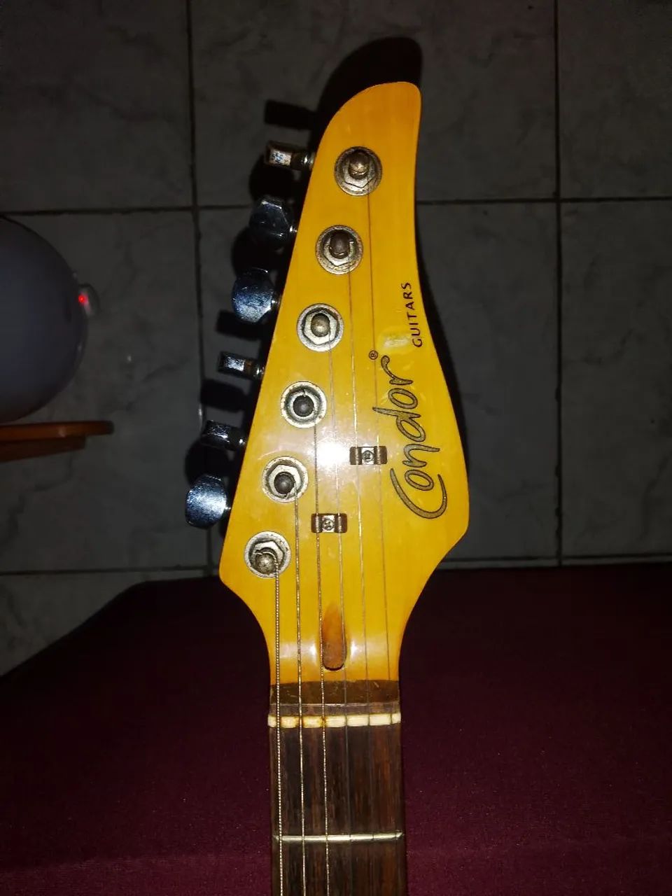 Guitarra CONDOR stratocaster funcionando perfeitamente  - Foto 2