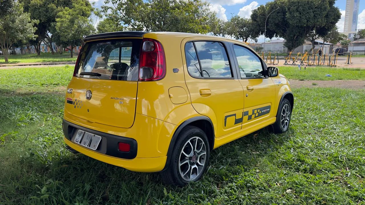 Fiat Uno Sporting 1.4 EVO Fire Flex 8V 4P 2012 - Foto 4