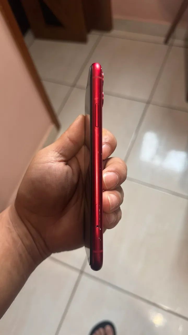 iPhone 11 128GB Red - Foto 4