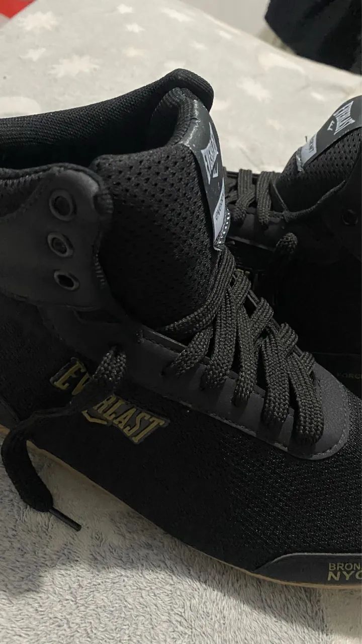 Sapatilha para treino , boxe , westler etc