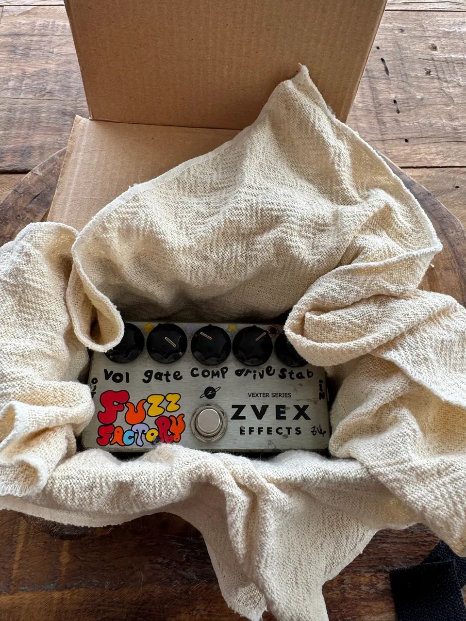 Pedal Guitarra Zvex Fuzz Factory Original Vexter - Instrumentos