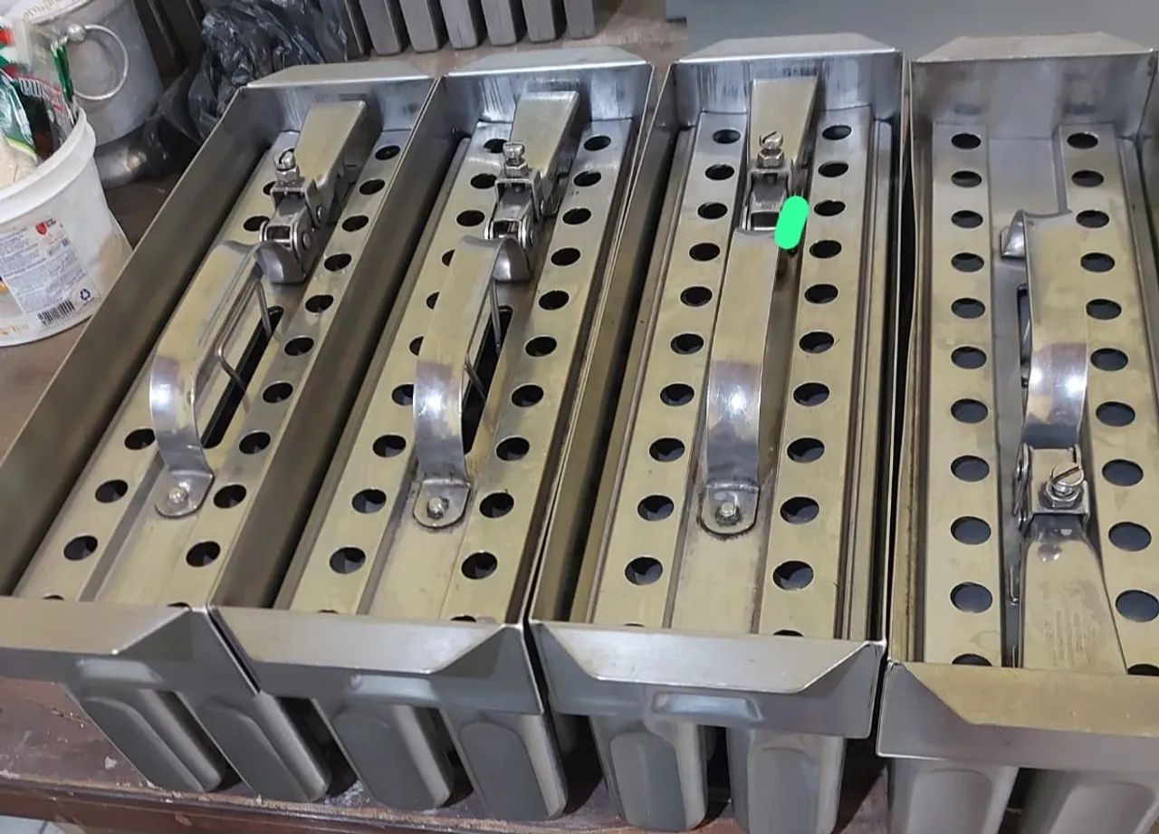 Formas de picolés 22 cavidades Ataforma modelo Wave 