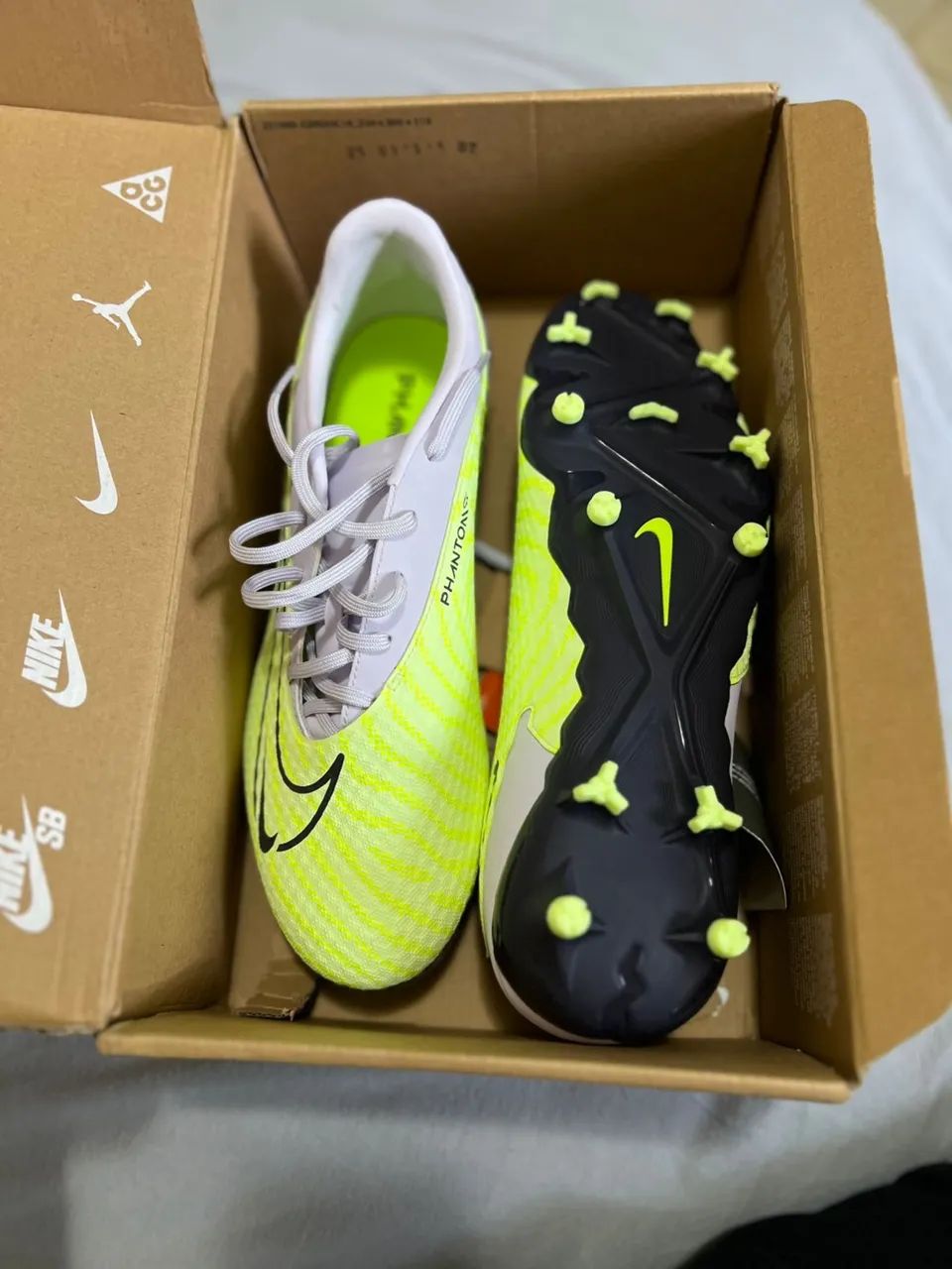 CHUTEIRA NIKE PHATOM GX ACADEMY VERDE - Calçados Esportivos