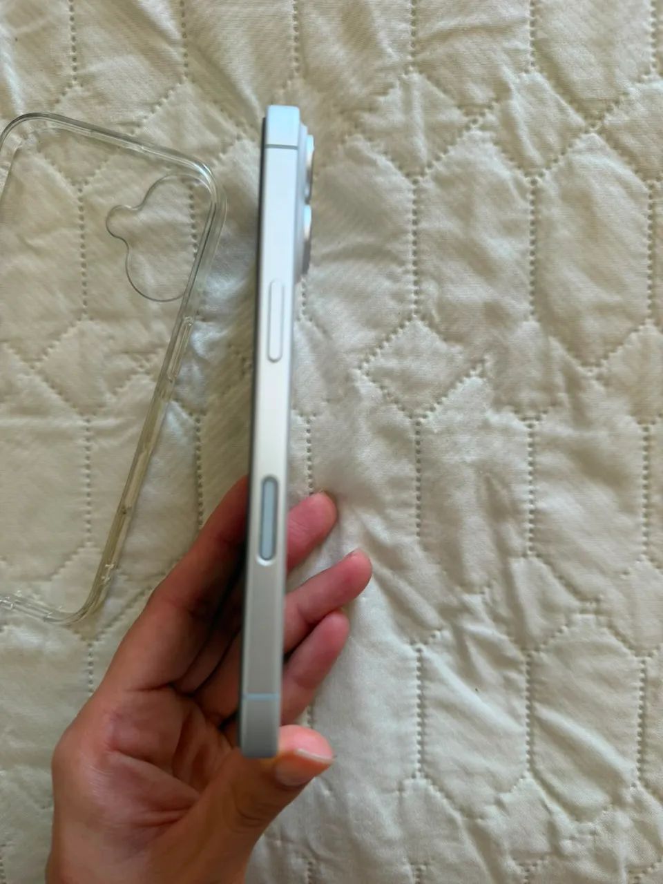 Vendo IPhone 17 256gb excelente estado - Foto 5