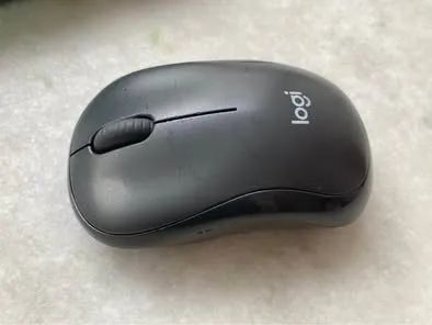 Kit Teclado e mouse loggi silencioso silent wireless combo mk295 funcionando perfeitamente - Foto 4