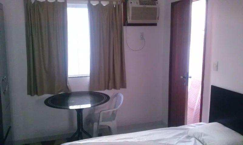 Quarto Mobiliado com vaga de automóvel - Barra da Tijuca  - Foto 4