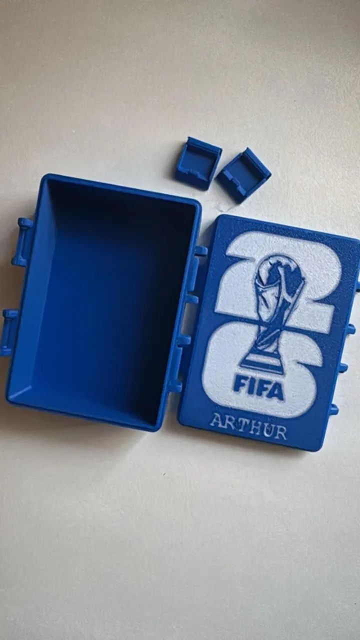 Porta Figurinhas da Copa do Mundo 2026   Caixinhas  personalizadas com seu nome . - Foto 5