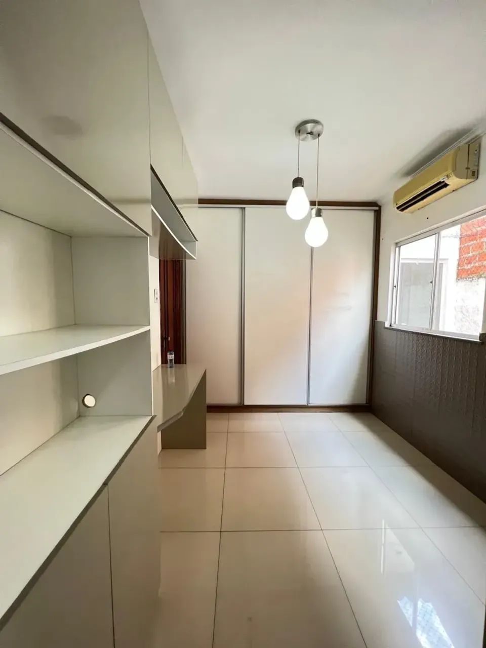ALUGO CASA 3 QUARTOS EM CONDOMÍNIO COHAMA - Foto 4