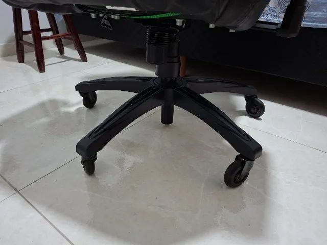 Cadeira Gamer Corsair T1 Race Preta - Foto 5