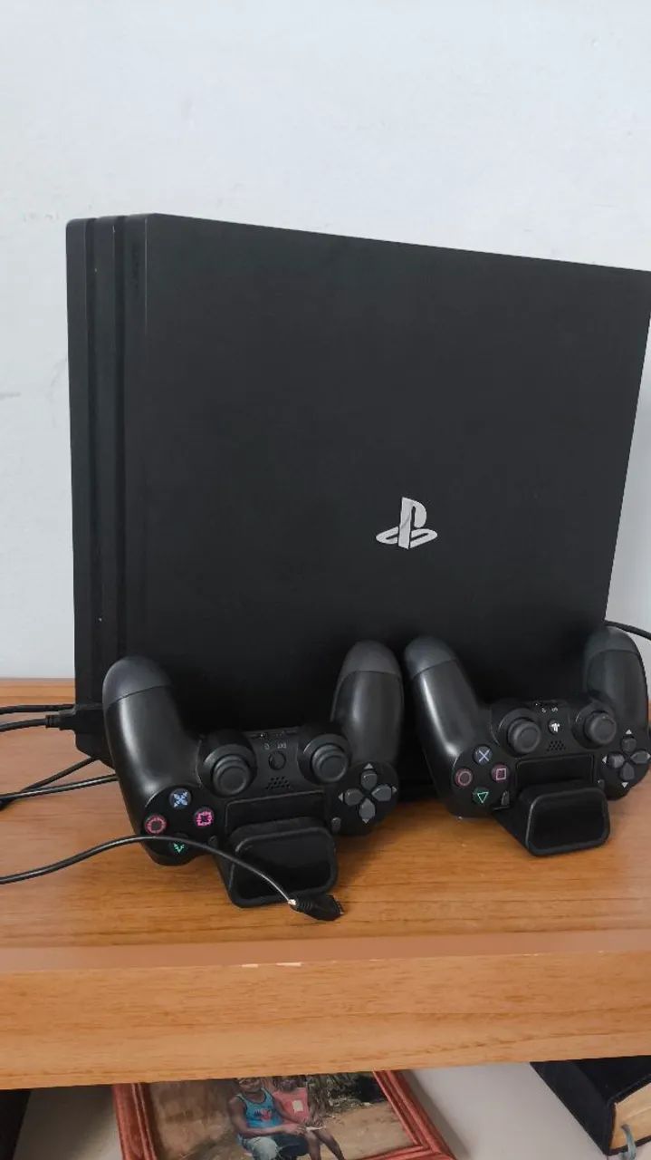 PS4 pro 1TB  - Foto 2