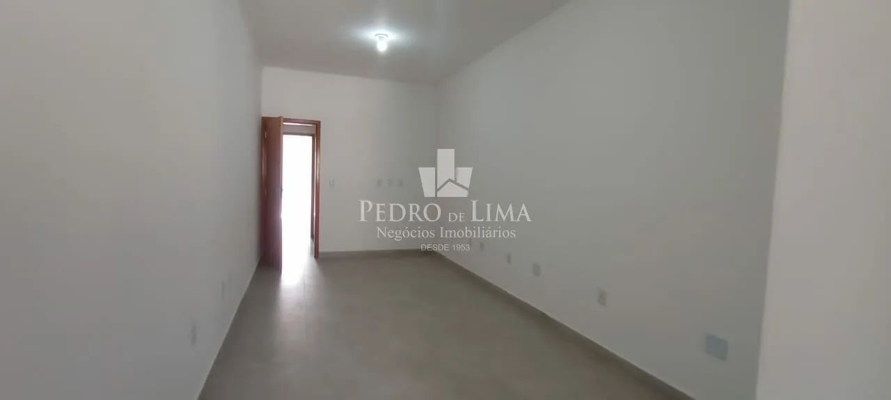 Sobrado frontal novo na Ponte Rasa.