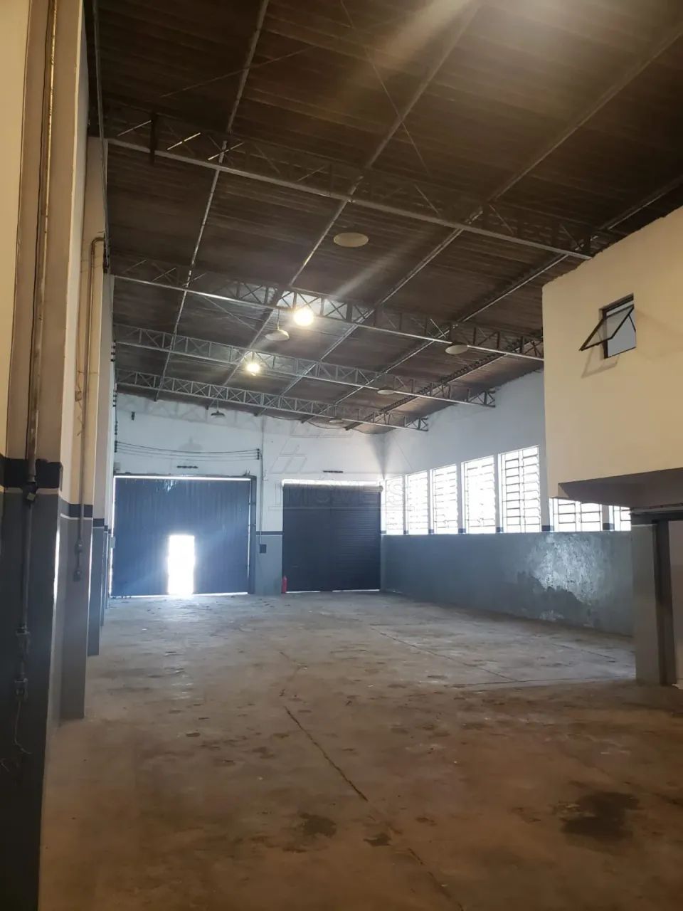 Salão Comercial à venda no bairro Santa Sofia em Americana - Foto 2