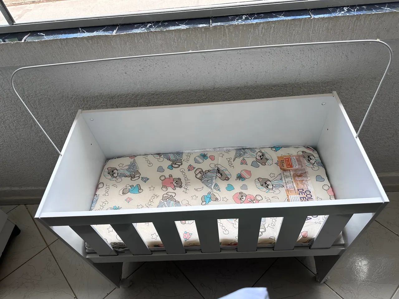 Mini berço com colchão 