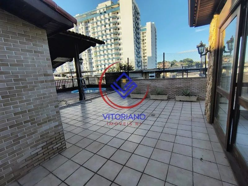 CASA TRIPLEX Á VENDA EM NILÓPOLIS ACEITANDO FINANCIAMENTO !